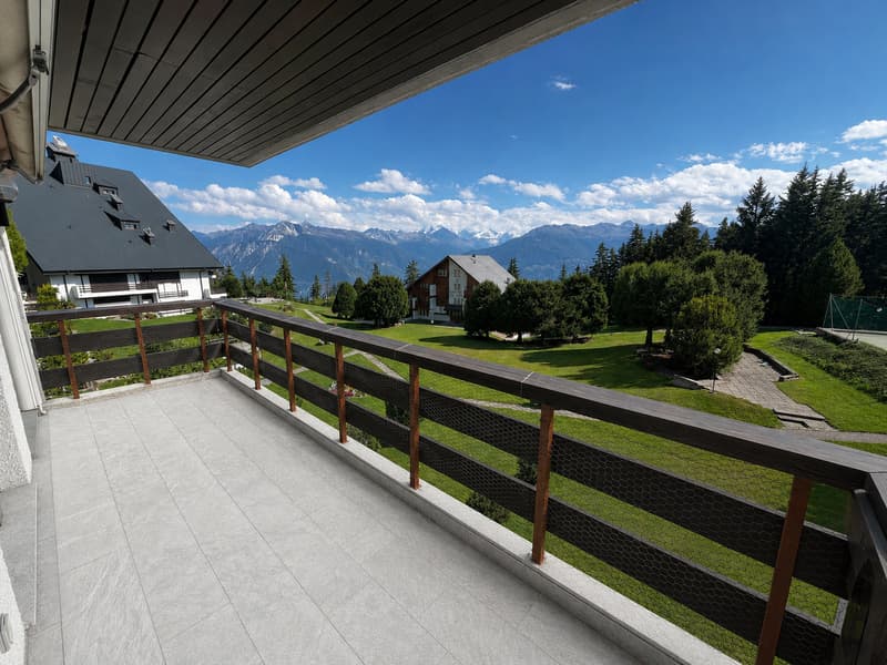À louer à la semaine : Appartement Ski-in, Ski-out de 5.5 pièces avec 2 places de parc intérieurs, à Montana ! (4)