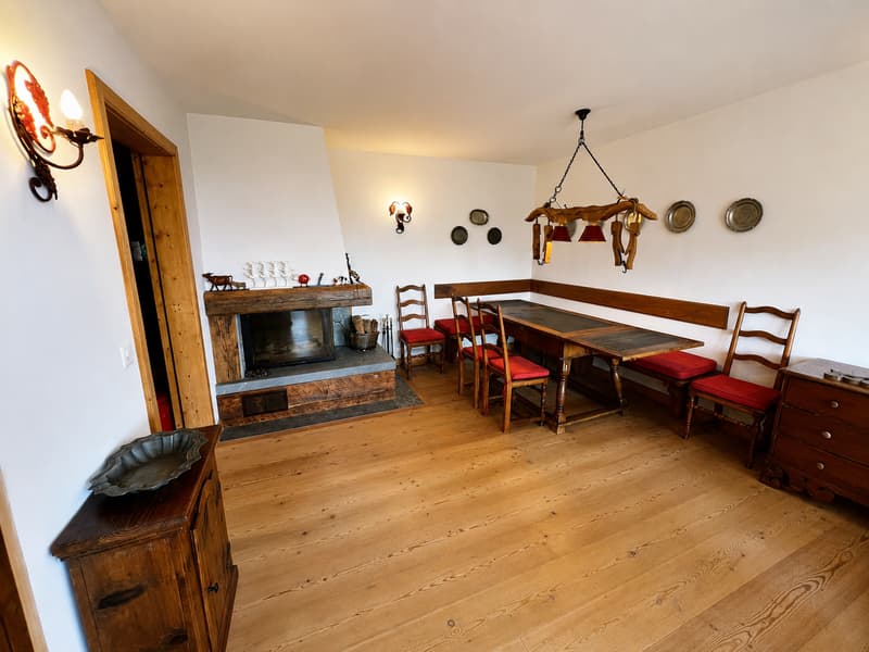 À louer à la semaine : Appartement Ski-in, Ski-out de 5.5 pièces avec 2 places de parc intérieurs, à Montana ! (3)