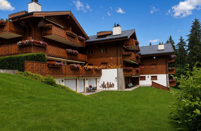 Appartement Ski-in/Ski-out de standing de 4.5 pièces avec piscine privée au coeur de Crans ! (4)