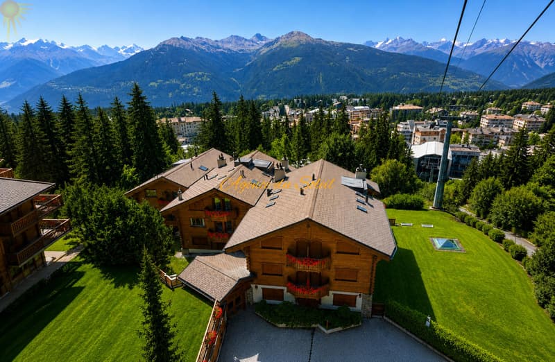 Appartement Ski-in/Ski-out de standing de 4.5 pièces avec piscine privée au coeur de Crans ! (1)