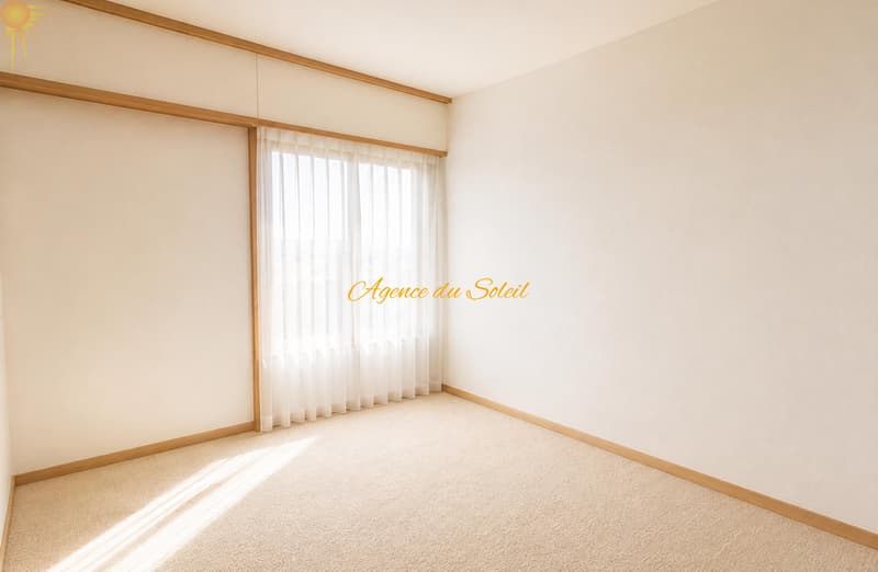 Agréable maison comprenant 2 appartements séparés, située à 5 minutes en voiture de Crans-Montana ! (13)