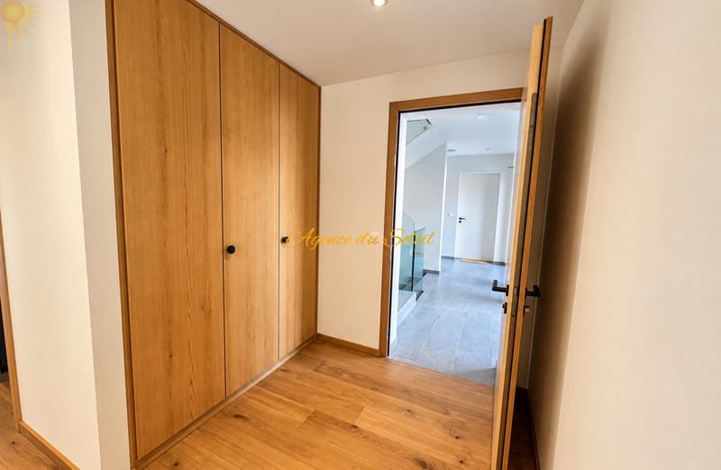 Appartement de standing de 4,5 pièces, neuf et idéalement situé à Crans ! (9)