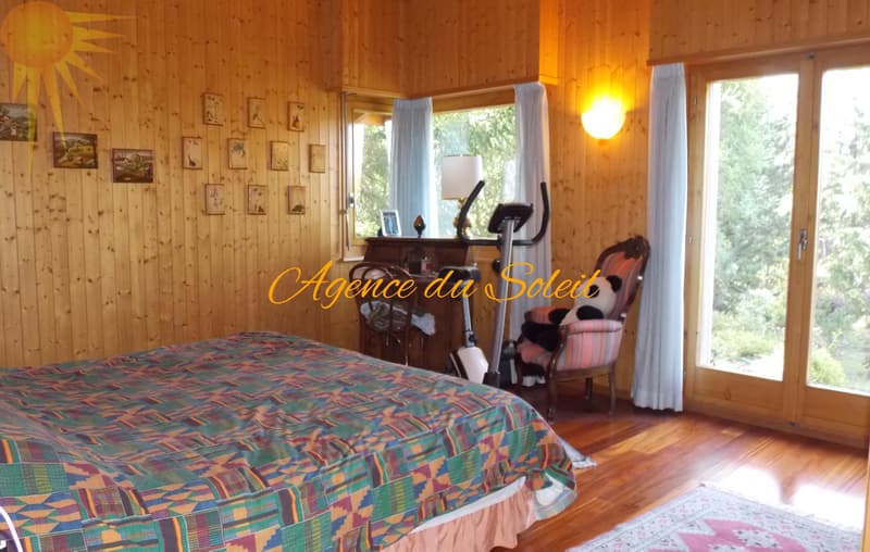 Très beau Chalet de 7.5 pièces sur un grand terrain arborisé ! (11)