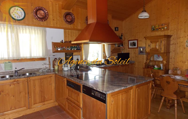 Très beau Chalet de 7.5 pièces sur un grand terrain arborisé ! (7)