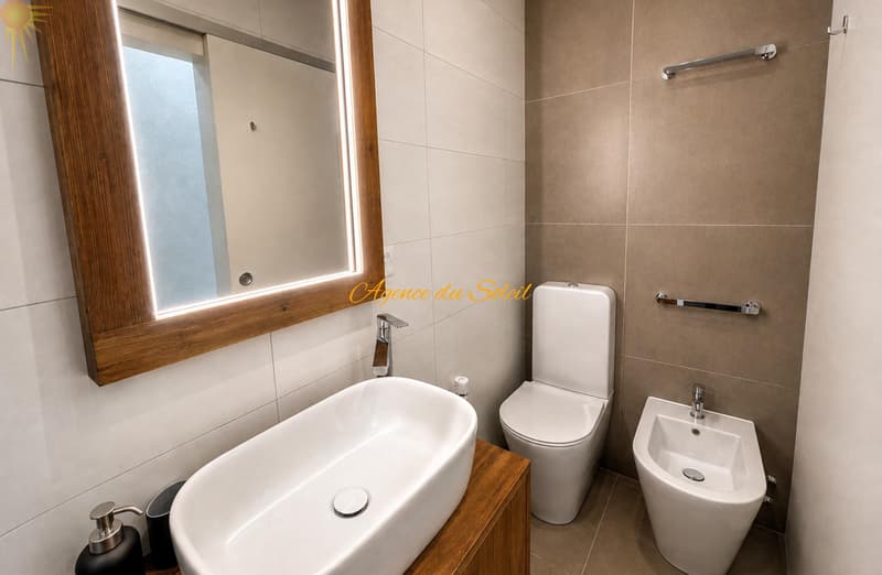 À louer entre le 1er décembre 26 et le 30 avril 27 ce bel appartement rénové de 2.5 pièces à Montana ! (10)