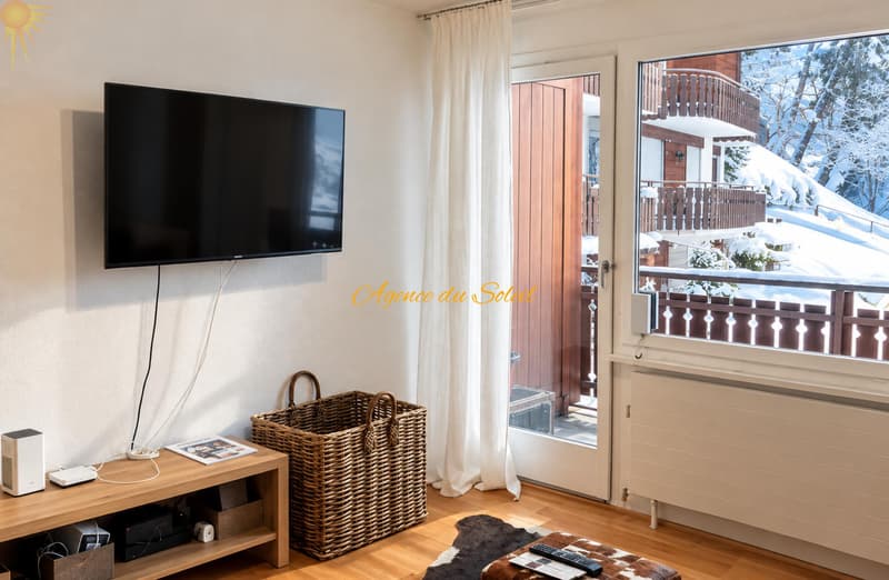 Adorable pied-à-terre rénové au coeur de Crans avec une belle vue dégagée ! (3)