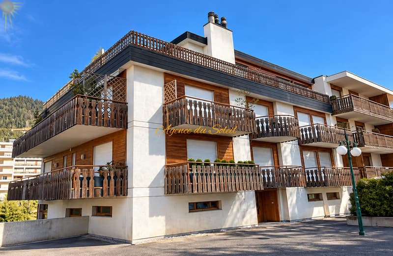 Adorable pied-à-terre rénové au coeur de Crans avec une belle vue dégagée ! (7)