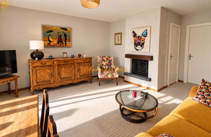 Splendide appartement ski-in/ski-out, traversant d'angle, de 3.5 pièces, à Montana ! (2)