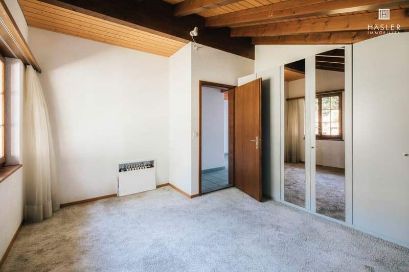Grosszügige 4½-Zi-Dachwohnung mit See- und Bergsicht (10)