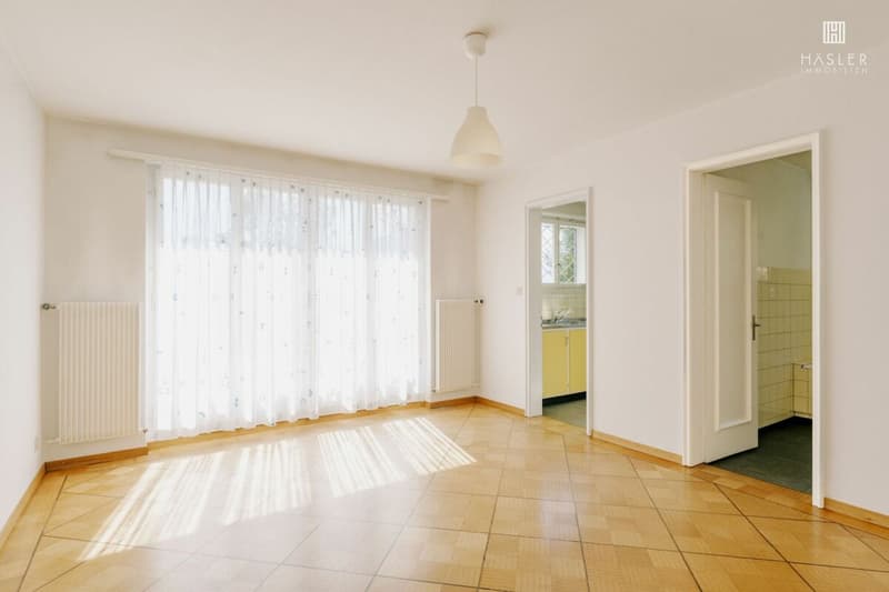 2-Familienhaus mit Panoramablick auf Thunersee und Alpenkette (9)