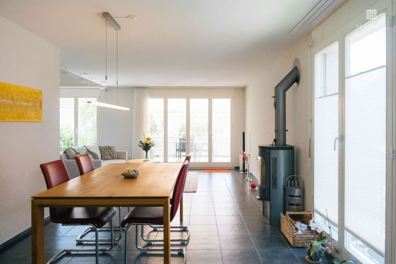 4½-Zimmer-Maisonette-Wohnung auf 3 Etagen zwischen See und Berge (6)