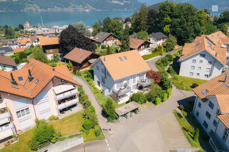 4½-Zimmer-Maisonette-Wohnung auf 3 Etagen zwischen See und Berge (2)