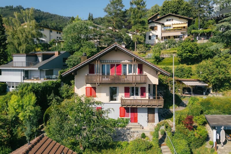2-Familienhaus mit fantastischem Ausblick und Baulandreserve (6)