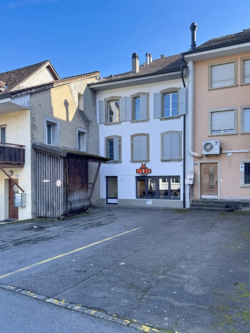 Bel immeuble de rendement au centre d'Avenches (2)