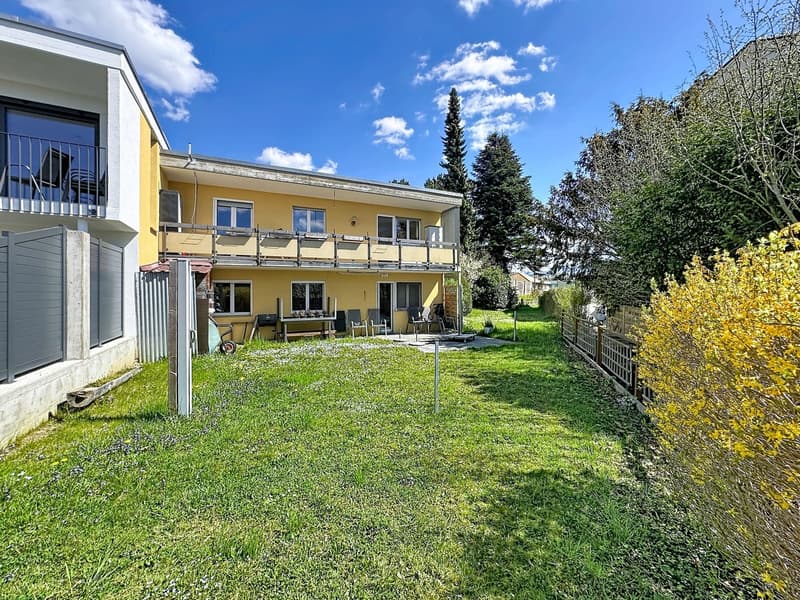 Villa jumelée de 5.5 pces Récemment rénovée A 2 pas de tout ! (10)