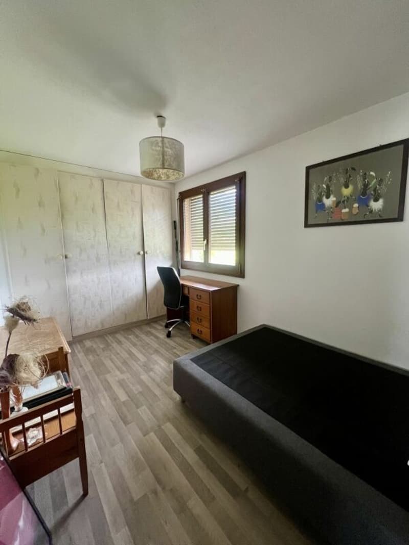 4.5 pces  sous toiture au calme (10)