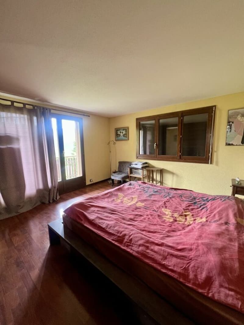 4.5 pces  sous toiture au calme (9)