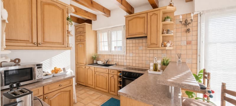 A VENDRE : Au cur du beau village de Bramois, maison de 4.5 pièces en duplex. (3)