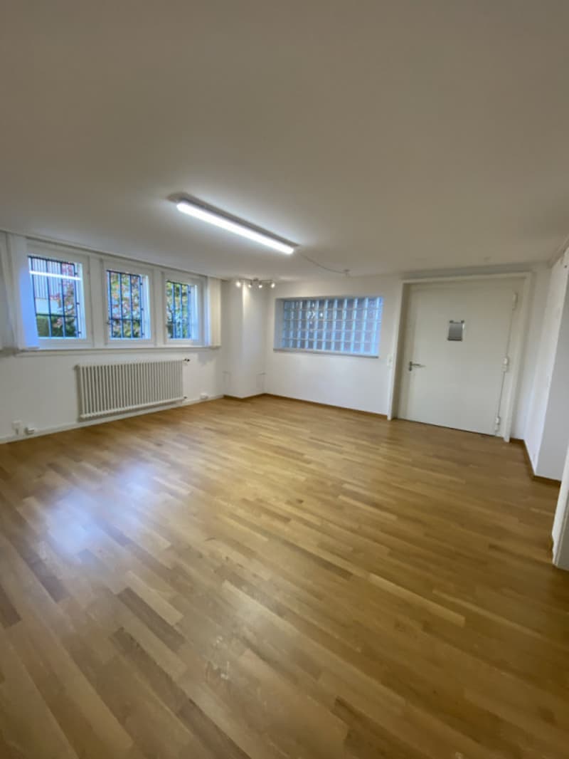 Surface commerciale d'env. 100 m2 - Place de Chauchy 2, 1164 Buchillon (7)