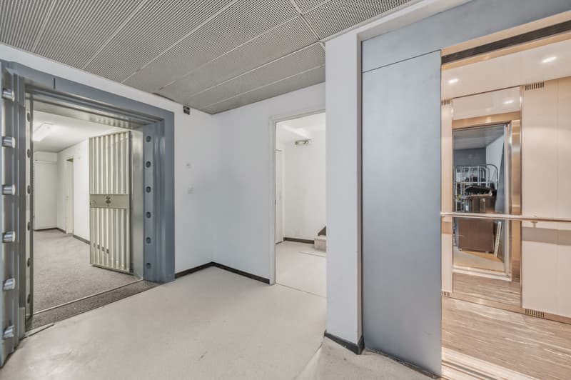 Espaces de stockage et salle des coffres de 4 à 60m2 (4)