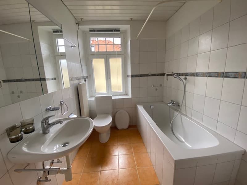 Maison de maître avec un logement un local commercial (10)