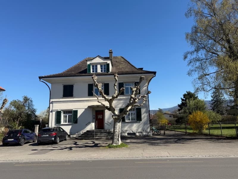 Maison de maître avec un logement un local commercial (2)