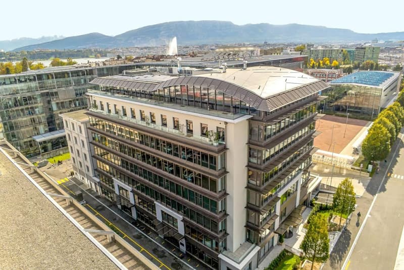 4'000 m² de surfaces situé dans le prestigieux quartier des Nations Unies (8)