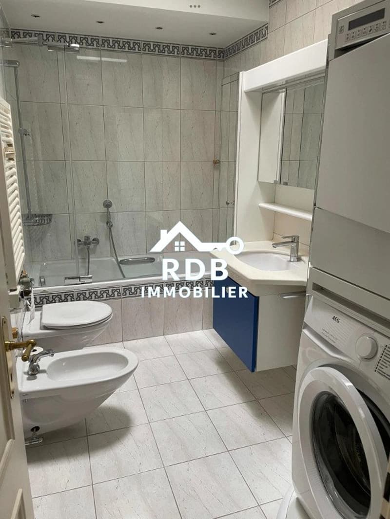 Magnifique appartement de 5.5 pièces, médian, 145m2 au 9ème et dernier étage. (11)