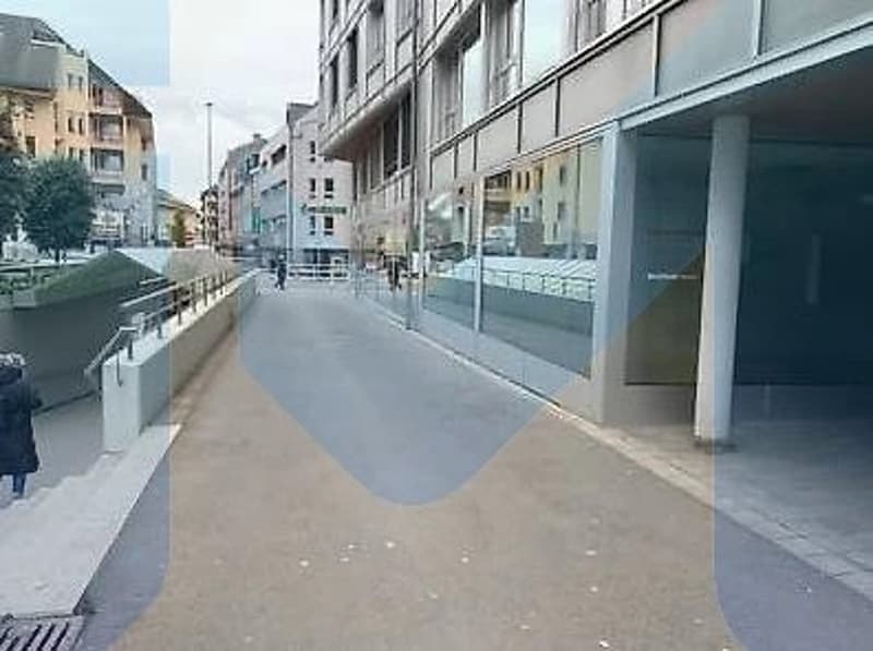 LOCAL COMMERCIAL TRÈS BIEN SITUÉ À MORGES (2)
