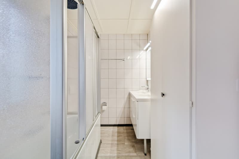 Appart 3.5 1er étage salle de bains