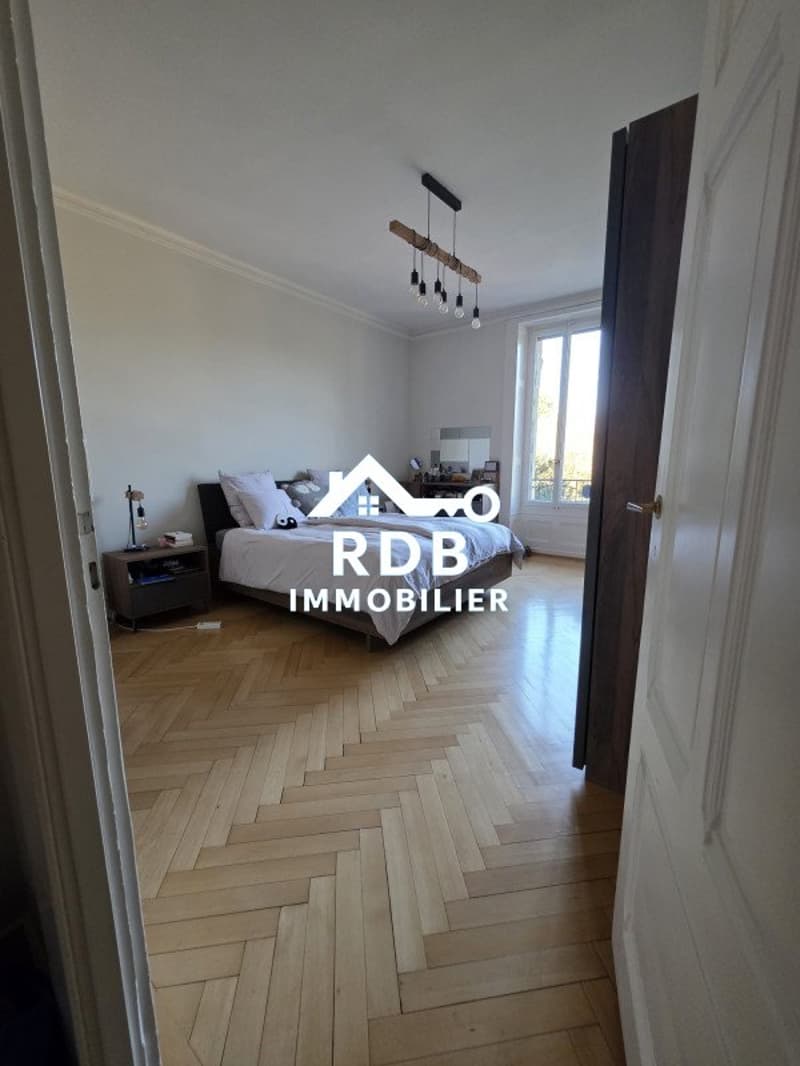 Magnifique appartement de 5,5 pièces au 1er étage situé à Genève 1202 (4)