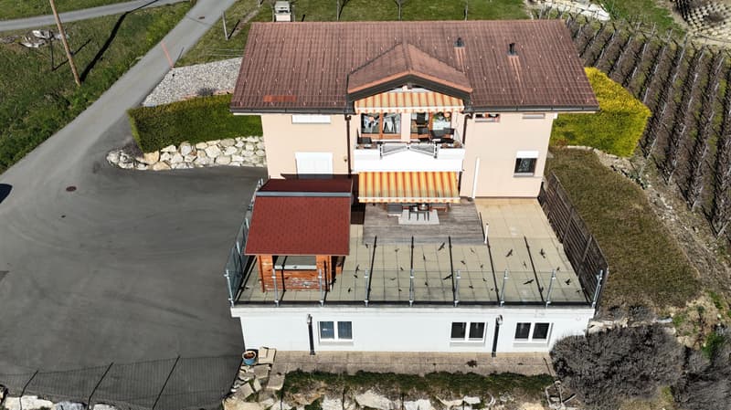 Villa dexception en PPE Vue imprenable sur la vallée du Rhône (3)