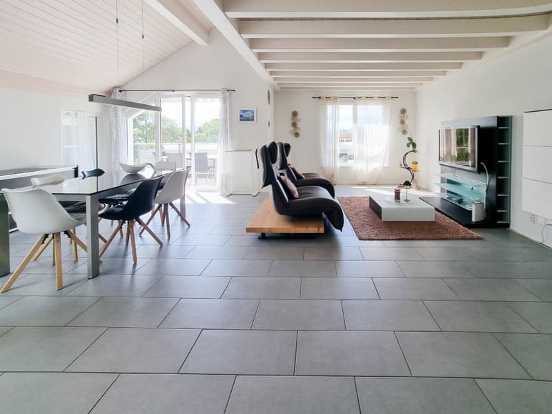 Appartement duplex lumineux avec balcon dans un cadre résidentiel privilégié (3)