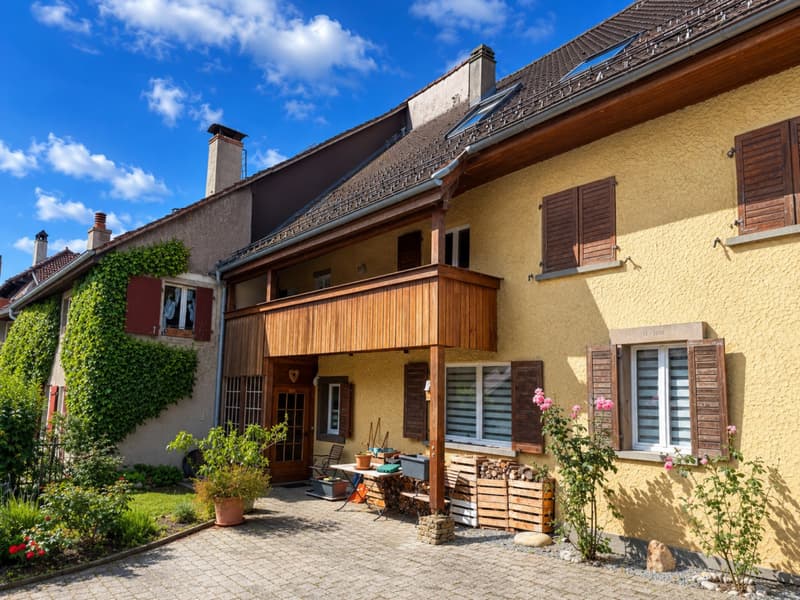 IMMEUBLE DE RENDEMENT ENTIÈREMENT RÉNOVÉ - 3 LOGEMENTS - ÉTAT LOCATIF CHF 61'800 (1)