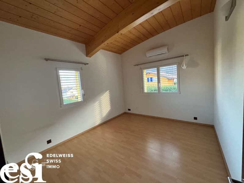Spacieuse villa individuelle de 5.5 pces et son annexe à Muraz (12)