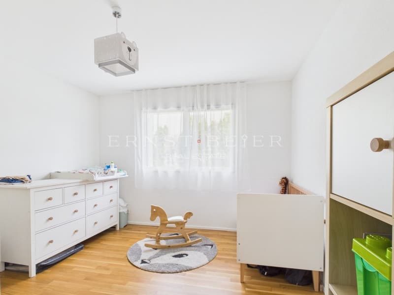 Appartement 3.5 pièces, jardin privatif et vue dégagée sur les montagnes (8)