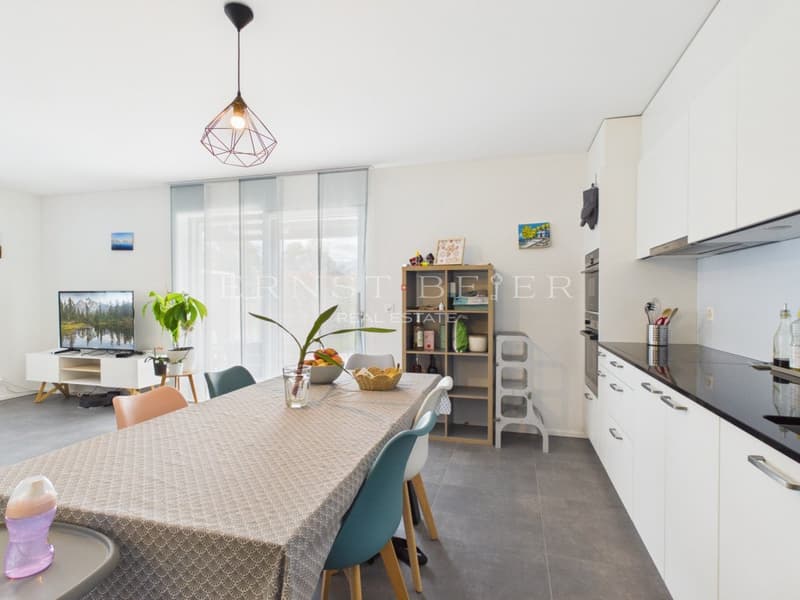 Appartement 3.5 pièces, jardin privatif et vue dégagée sur les montagnes (5)