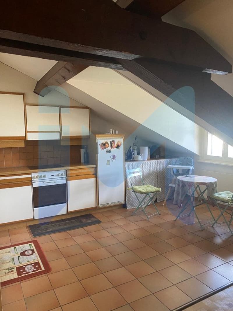 Appartement de 4,5 pièces au 5eme étage situé à Genève 1205 (2)