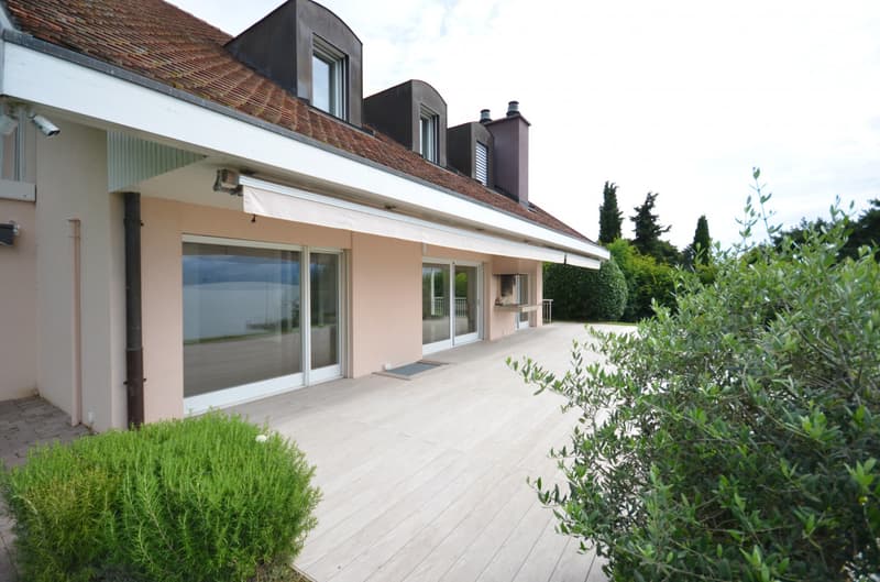 SAINT-PREX - DEUX VILLAS AU BORD DU LÉMAN, AVEC ACCÈS PRIVATIF AU LAC (3)