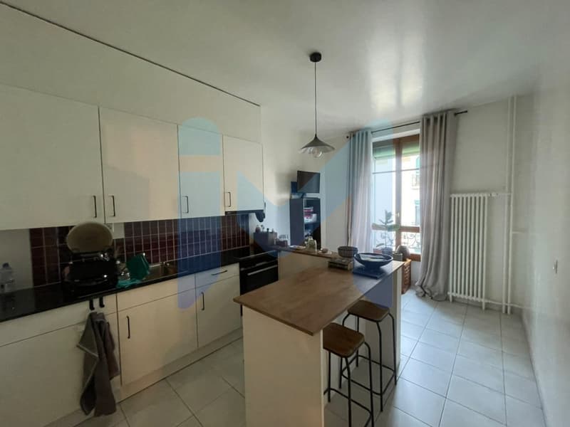 Appartement de 3 pièces au 3ème étage situé à Genève 1205 (4)