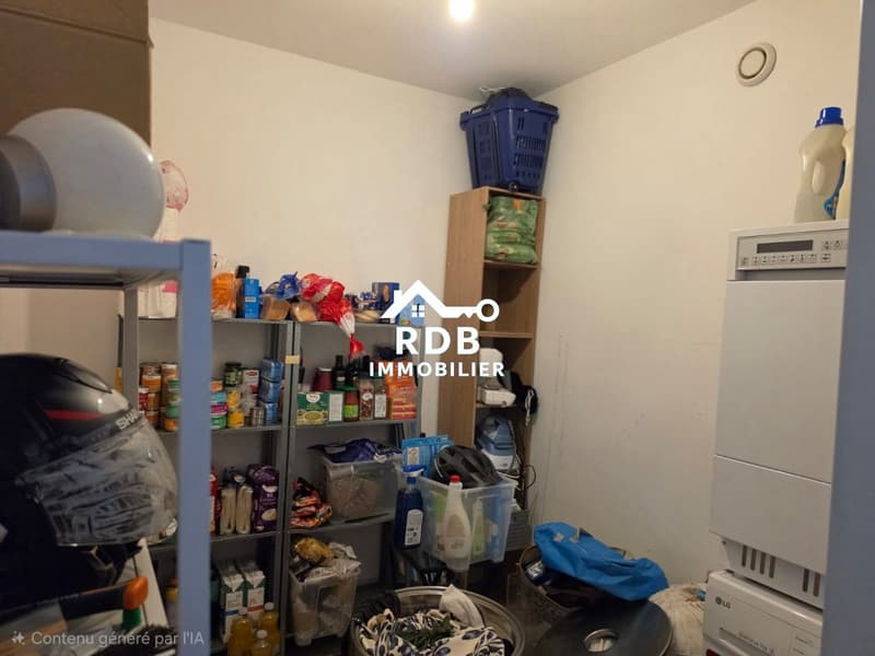 Appartement de 5 pièces au 2ème étage situé à Grand-Saconnex 1218 (8)