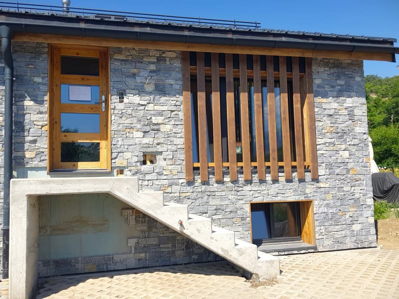 MAISON DE CHARME ÉCOLOGIQUE NEUVE AVEC JARDIN, PARKINGS BELLE VUE (6)