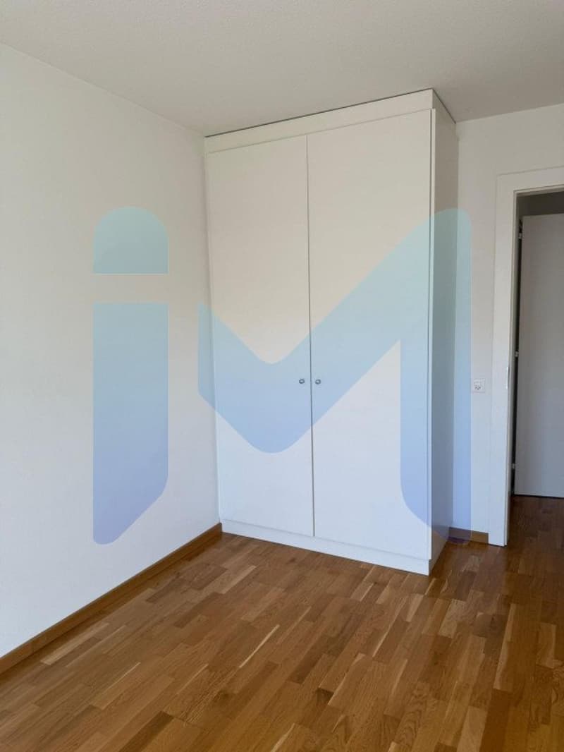 Appartement de 5,5 pièces au 3ème étage situé à Thônex 1226 (8)