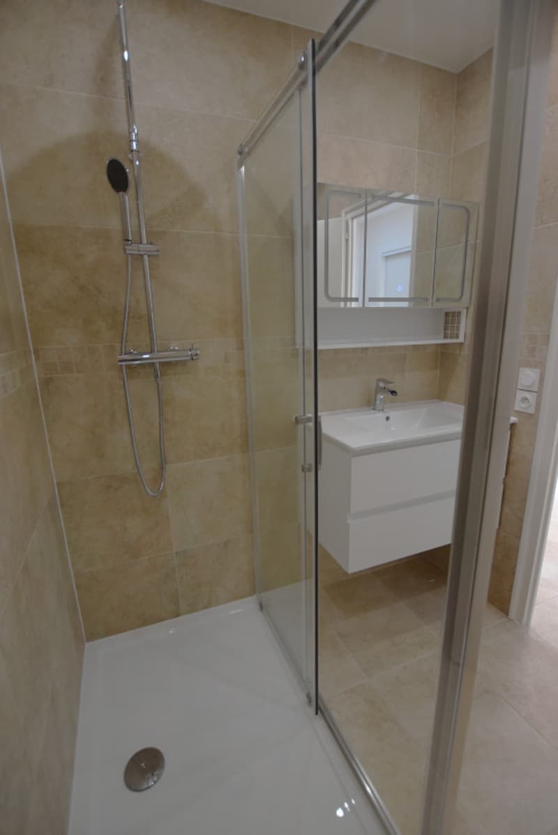 CHARMANT APPARTEMENT ENTIEREMENT RENOVE AU CENTRE DE VEIGY-FONCENEX (7)