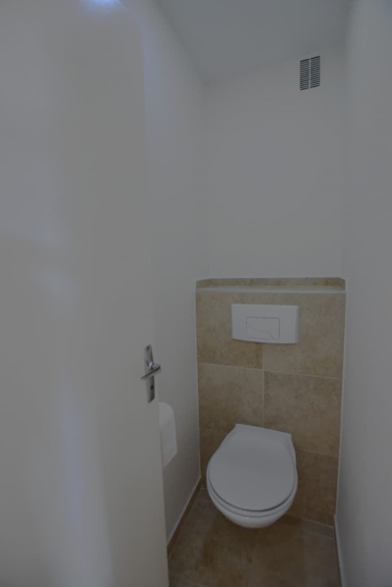 CHARMANT APPARTEMENT ENTIEREMENT RENOVE AU CENTRE DE VEIGY-FONCENEX (9)