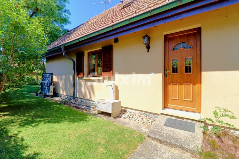 VILLA INDIVIDUELLE. 900 M² D'ÉCRIN DE VERDURE À CHÂTILLENS (2)