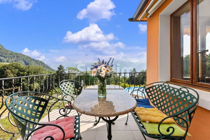 Villa individuelle familiale avec un vaste jardin ! (2)