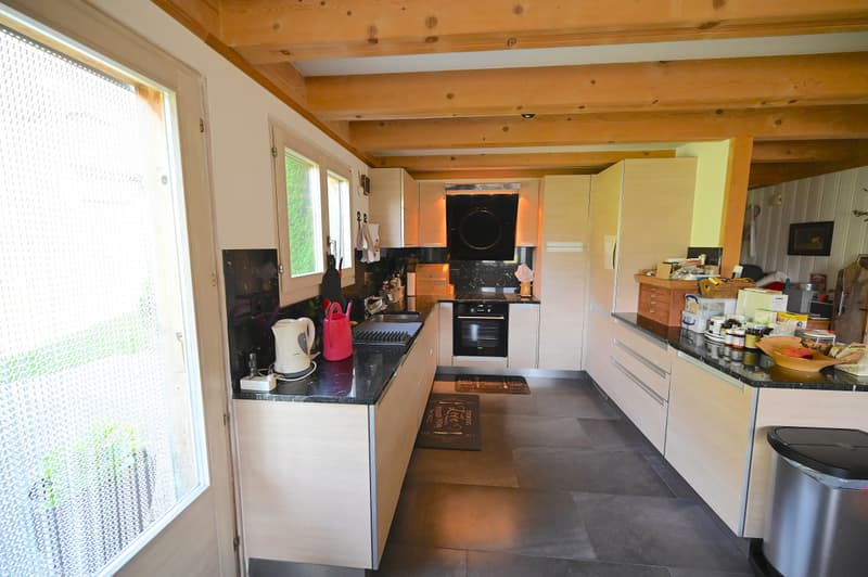 L'ETIVAZ - SUPERBE CHALET DE TROIS APPARTEMENTS (4)