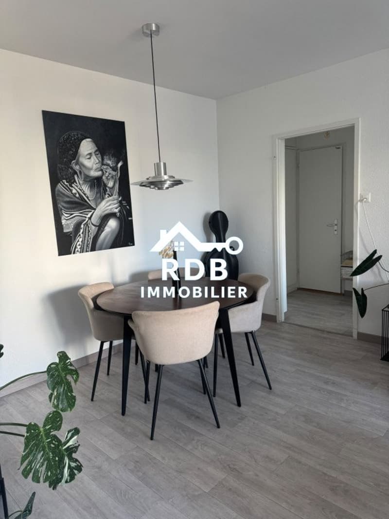 Appartement de 3 pièces au 5ème étage situé à Onex 1213 (3)