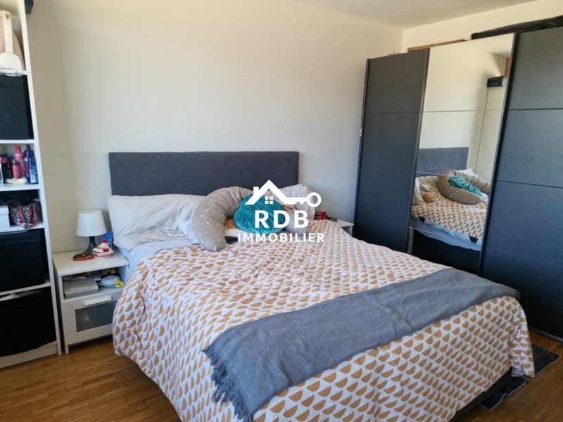 Appartement de 5 pièces au 1er étage situé à Le Grand-Saconnex 1218 (6)
